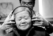 小心异物导致鼓膜穿孔